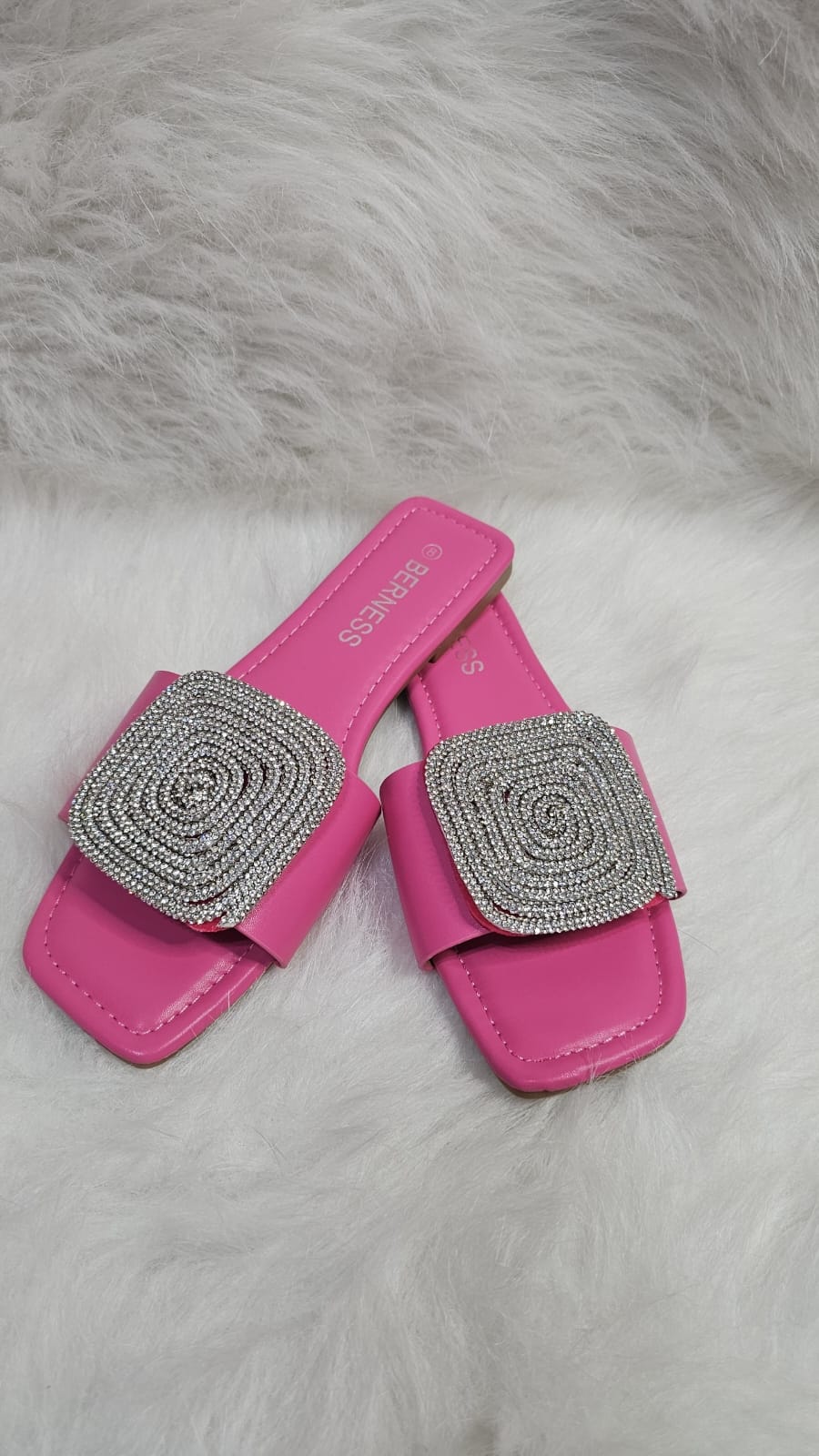 Riley Hot PInk