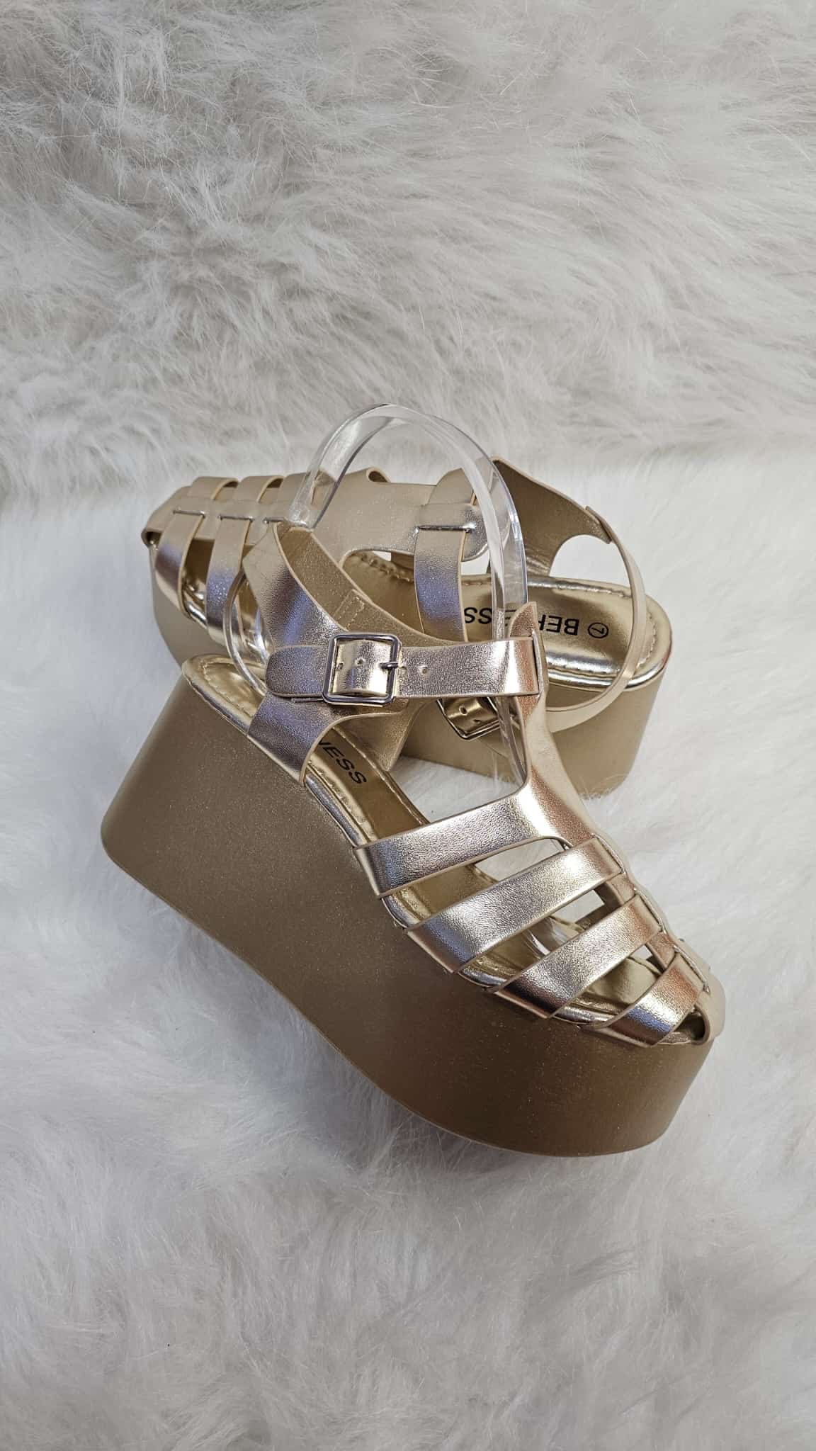Gold Briann
