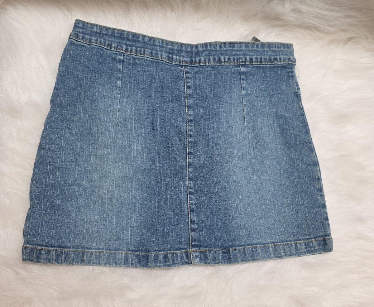 ACTION  Skirt